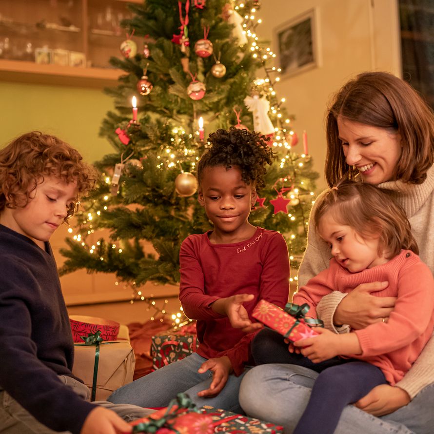 Tipps für Eltern: Wie Weihnachten ein voller Erfolg wird